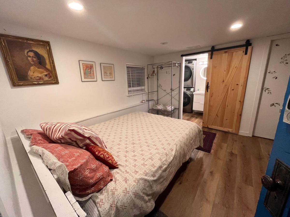 Neat, Compact, Private Room In A Lovely Vancouver Neighbourhood Exterior photo
